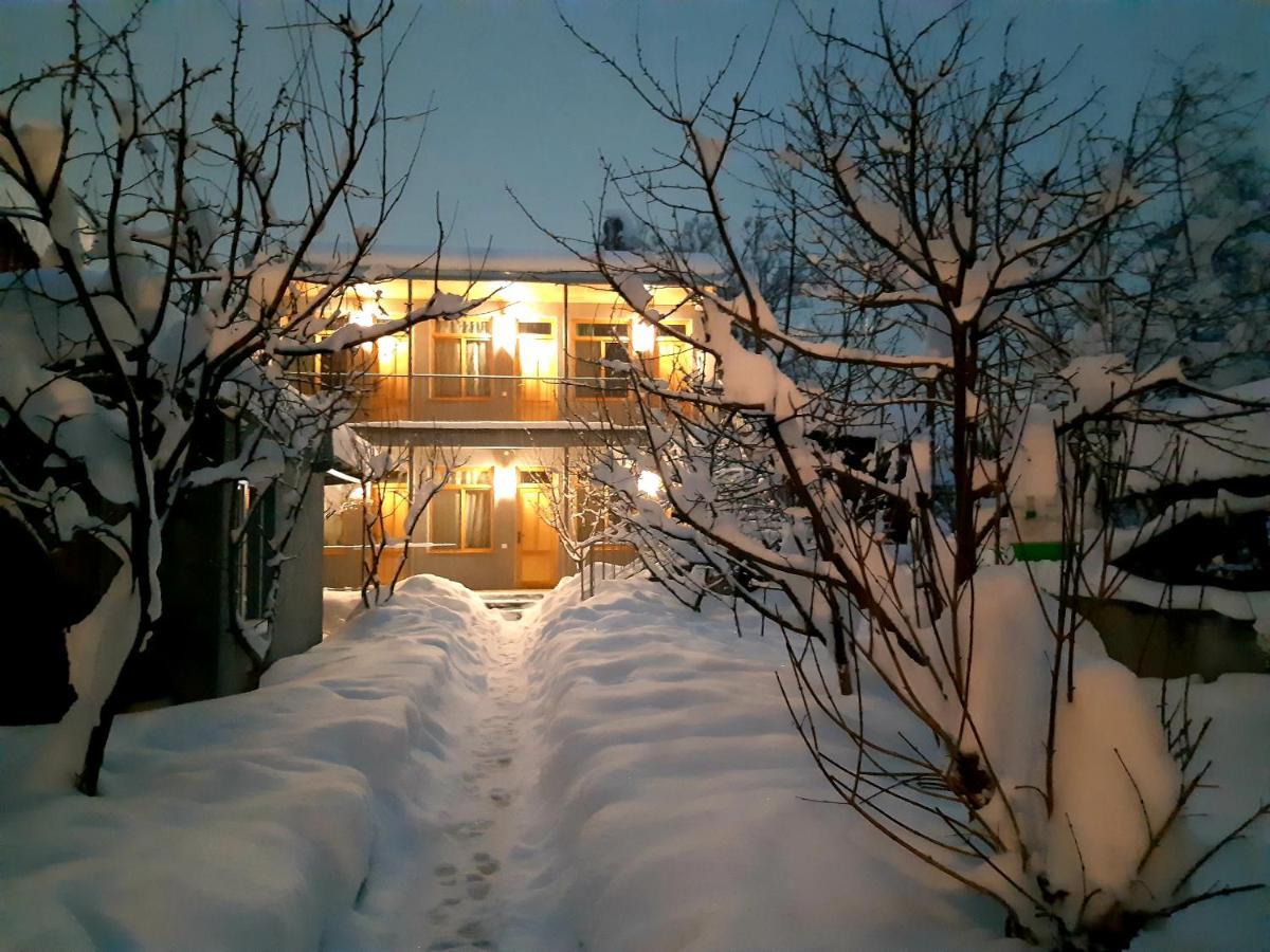 Andranik B&B Ґоріс Екстер'єр фото